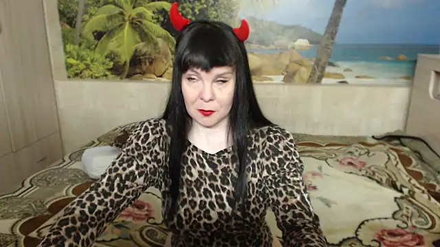 Snapshot of Aphelandra chatting on February 16, 2025, 11:16 am Aphelandra online show from February 16, 2025, 11:16 am