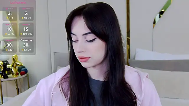 Betty Bridge online show from November 9, 2025, 6:06 am