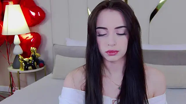 Betty Bridge online show from February 9, 2026, 5:27 am