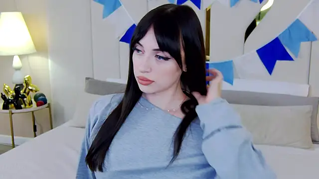 Snapshot of Betty_Bridge chatting on September 24, 2025, 5:58 am Betty Bridge online show from September 24, 2025, 5:58 am