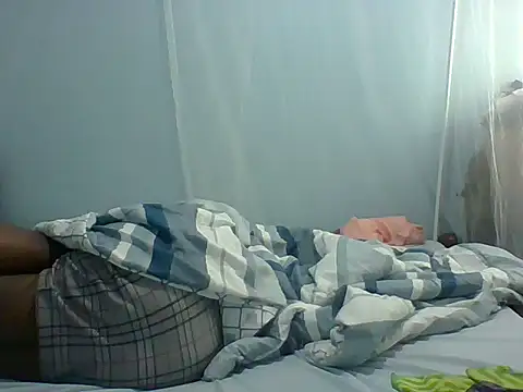 Snapshot of Eminent_Ride chatting on October 19, 2025, 10:40 am Eminent Ride online show from October 19, 2025, 10:40 am