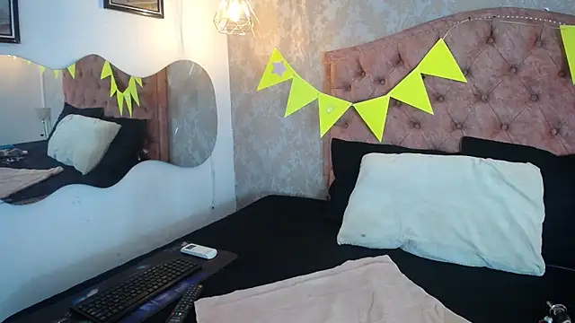 Snapshot of SHARICK_GRECO chatting on September 25, 2025, 12:11 pm SHARICK GRECO online show from September 25, 2025, 12:11 pm