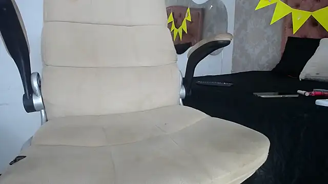 Snapshot of SHARICK_GRECO chatting on September 29, 2025, 12:11 pm SHARICK GRECO online show from September 29, 2025, 12:11 pm