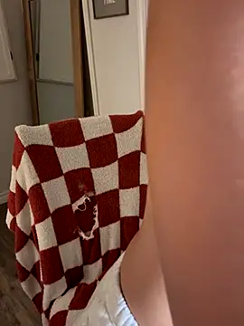 Wetbabygirlxo online show from October 22, 2025, 12:43 am