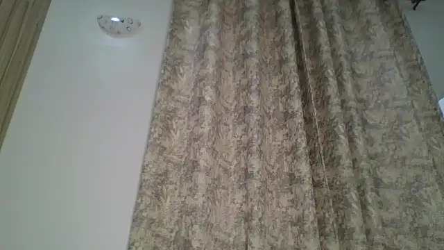 Snapshot of sweet_sassy_ chatting on October 6, 2025, 4:35 am sweet sassy  online show from October 6, 2025, 4:35 am