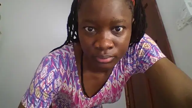 Snapshot of sweet_sassy_ chatting on October 23, 2025, 4:22 am sweet sassy  online show from October 23, 2025, 4:22 am