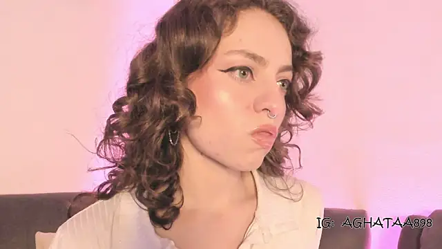 Snapshot of Agathaks chatting on September 22, 2025, 11:11 pm Agathaks online show from September 22, 2025, 11:11 pm