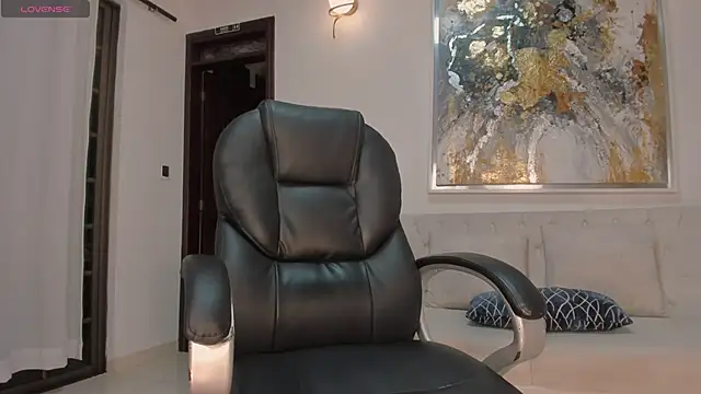 Snapshot of SophieBarnett chatting on March 16, 2025, 1:07 am SophieBarnett online show from March 16, 2025, 1:07 am