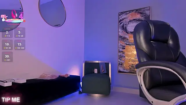 Snapshot of SophieBarnett chatting on October 3, 2025, 12:36 am SophieBarnett online show from October 3, 2025, 12:36 am