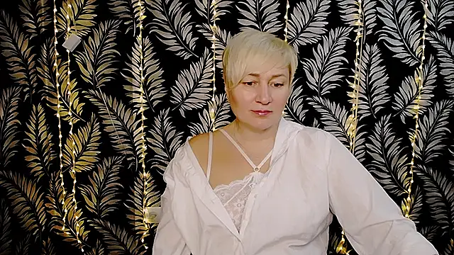 Olivia playful online show from February 6, 2025, 12:15 pm