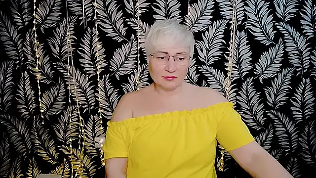 Olivia playful online show from April 19, 2026, 10:27 am