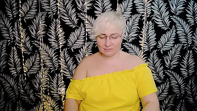 Olivia playful online show from March 8, 2026, 12:19 pm