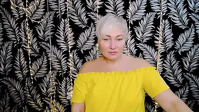 Olivia playful online show from December 4, 2025, 12:04 pm