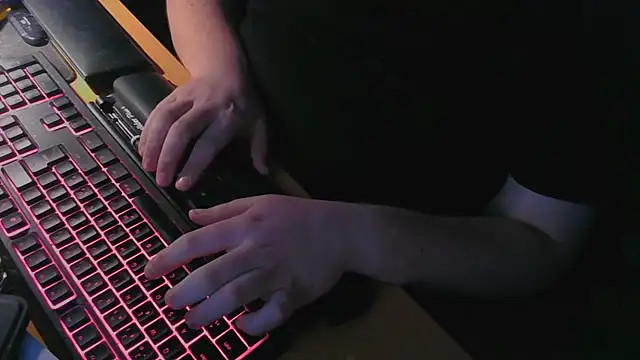 Snapshot of Smallcock22 chatting on February 20, 2026, 4:20 pm Smallcock22 online show from February 20, 2026, 4:20 pm