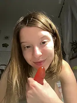 kimczii online show from February 25, 2025, 9:53 am