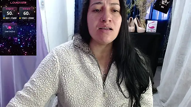 lorenpearx online show from July 7, 2026, 12:52 pm
