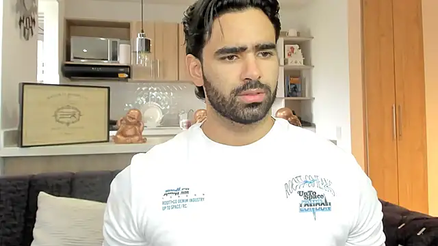 Snapshot of BradleySmithx chatting on October 5, 2025, 2:52 pm BradleySmithx online show from October 5, 2025, 2:52 pm