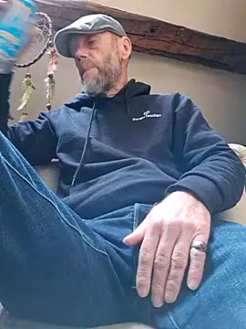 Snapshot of eddouxxx78 chatting on November 2, 2025, 10:53 am eddouxxx78 online show from November 2, 2025, 10:53 am