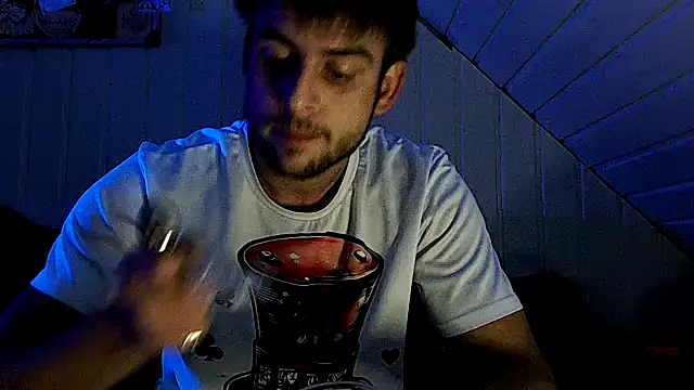 Snapshot of Youngtimer_1997 chatting on October 21, 2025, 6:51 pm Youngtimer 1997 online show from October 21, 2025, 6:51 pm