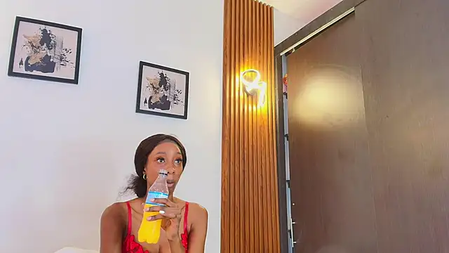 Snapshot of AntonellaaHot chatting on September 21, 2025, 4:45 pm AntonellaaHot online show from September 21, 2025, 4:45 pm