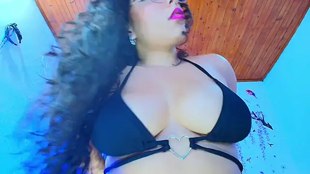 Snapshot of Sofiia_Diiaz chatting on September 28, 2025, 9:44 pm Sofiia Diiaz online show from September 28, 2025, 9:44 pm