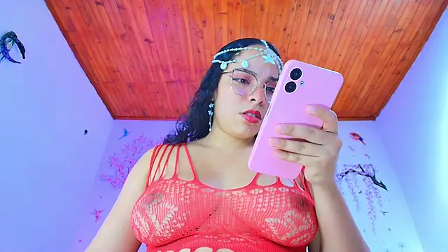 Snapshot of Sofiia_Diiaz chatting on September 19, 2025, 8:13 pm Sofiia Diiaz online show from September 19, 2025, 8:13 pm