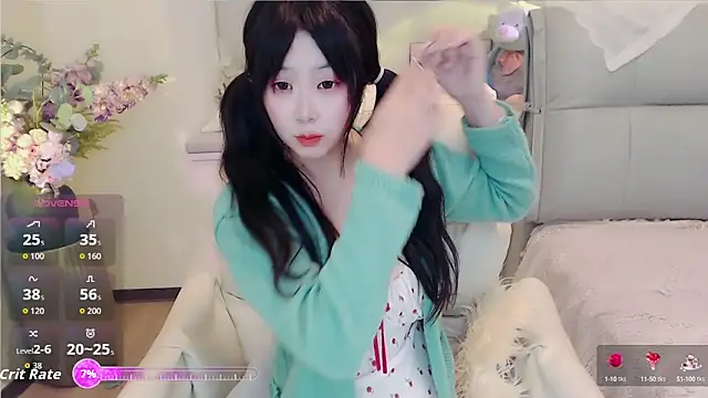 Snapshot of yoyoyo_99 chatting on October 10, 2025, 4:57 am yoyoyo 99 online show from October 10, 2025, 4:57 am