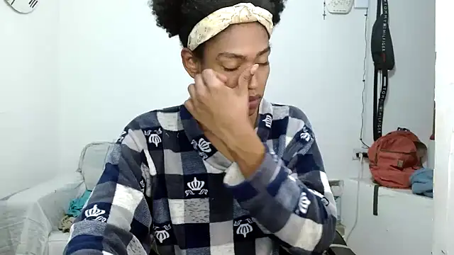 Snapshot of angelamarie1 chatting on October 16, 2025, 5:05 am angelamarie1 online show from October 16, 2025, 5:05 am