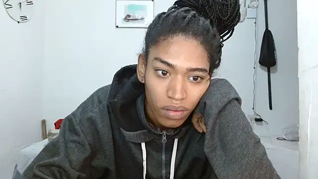 Snapshot of angelamarie1 chatting on July 16, 2026, 10:18 pm angelamarie1 online show from July 16, 2026, 10:18 pm