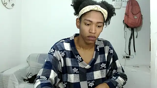 Snapshot of angelamarie1 chatting on October 17, 2025, 10:39 am angelamarie1 online show from October 17, 2025, 10:39 am