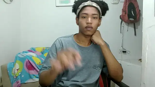 angelamarie1 online show from February 19, 2026, 7:22 pm