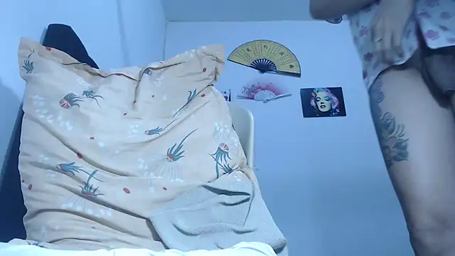 pamelabigcock69 online show from March 5, 2025, 5:50 pm