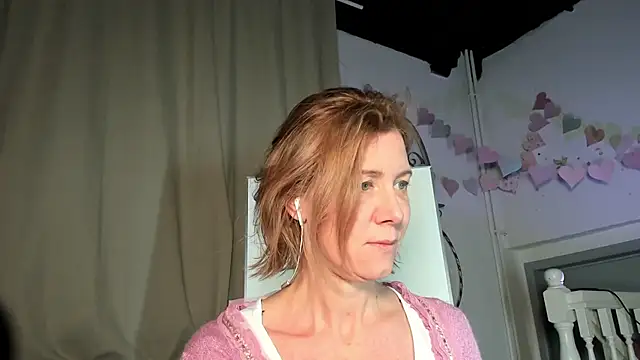 Lola Belgium online show from February 11, 2025, 5:07 pm