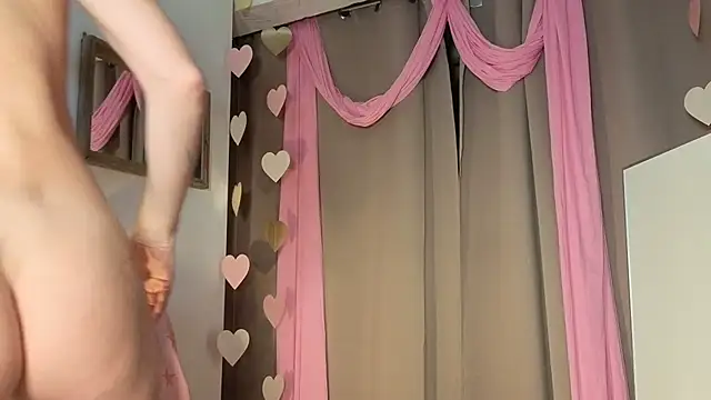 Lola Belgium online show from February 26, 2026, 8:36 am