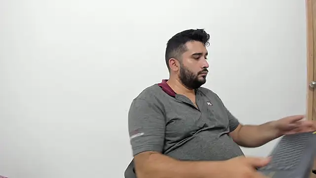 Snapshot of isearchcompany chatting on September 18, 2025, 2:36 am isearchcompany online show from September 18, 2025, 2:36 am