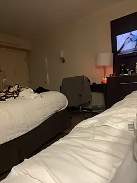 versetopcouple online show from March 19, 2026, 9:42 am