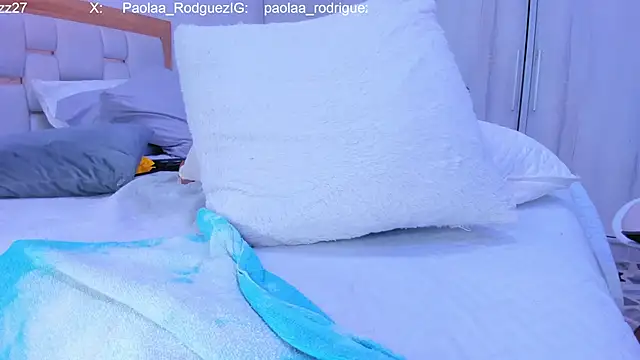 paola rodriguez online show from March 13, 2025, 1:43 am