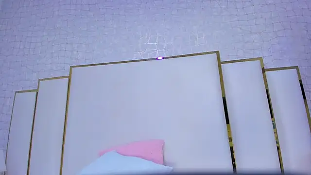 paola rodriguez online show from September 21, 2025, 11:48 am