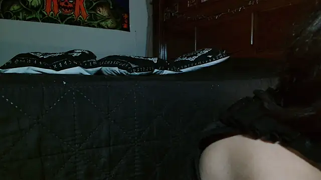 MINI Petite online show from February 18, 2026, 7:39 am