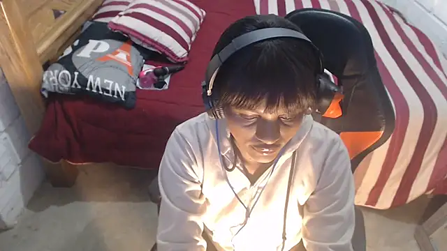 Snapshot of sexyjustin202 chatting on October 12, 2025, 2:35 am sexyjustin202 online show from October 12, 2025, 2:35 am