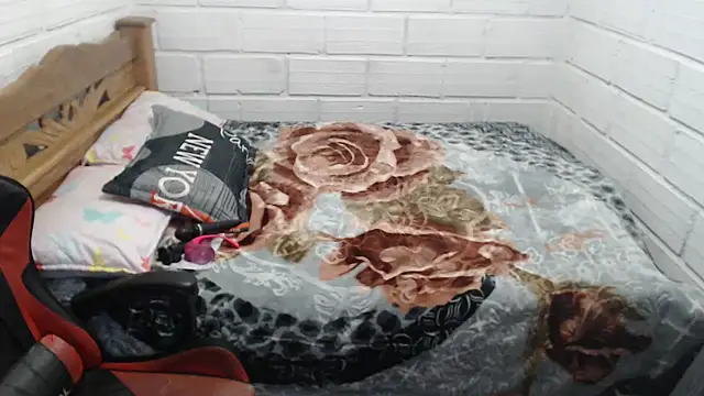 Snapshot of sexyjustin202 chatting on September 17, 2025, 10:23 pm sexyjustin202 online show from September 17, 2025, 10:23 pm