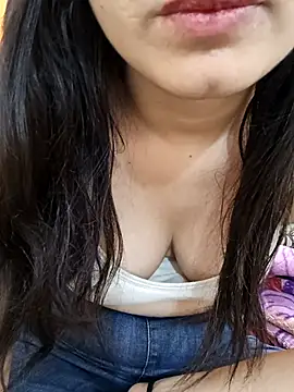 Snapshot of CuteSarikaLIVE chatting on November 22, 2025, 4:11 am CuteSarikaLIVE online show from November 22, 2025, 4:11 am