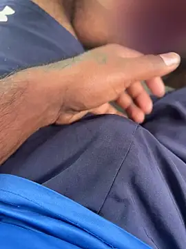 Snapshot of raguram143 chatting on October 25, 2025, 3:28 am raguram143 online show from October 25, 2025, 3:28 am