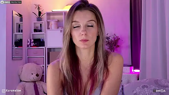 Karamelsw  online show from October 12, 2025, 9:16 pm