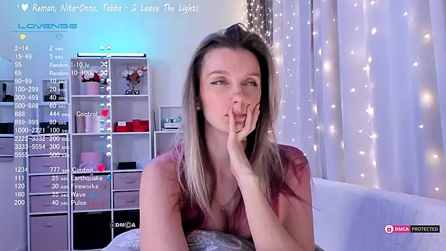 Karamelsw  online show from March 22, 2025, 12:28 am