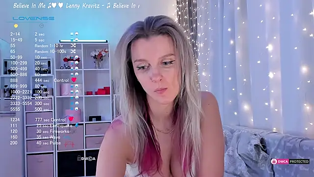 Karamelsw  online show from February 11, 2025, 12:17 am