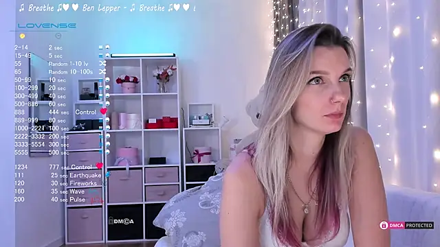 Karamelsw  online show from March 11, 2025, 11:04 pm