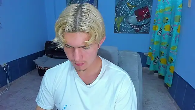 Snapshot of patrik_027 chatting on October 28, 2025, 7:46 pm patrik 027 online show from October 28, 2025, 7:46 pm