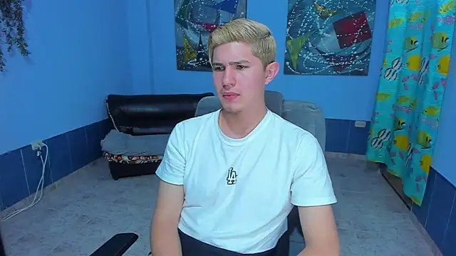 Snapshot of patrik_027 chatting on October 13, 2025, 5:20 am patrik 027 online show from October 13, 2025, 5:20 am