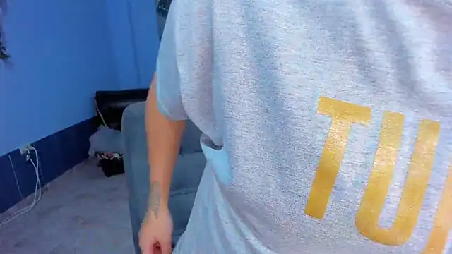 patrik 027 online show from November 18, 2025, 5:49 pm